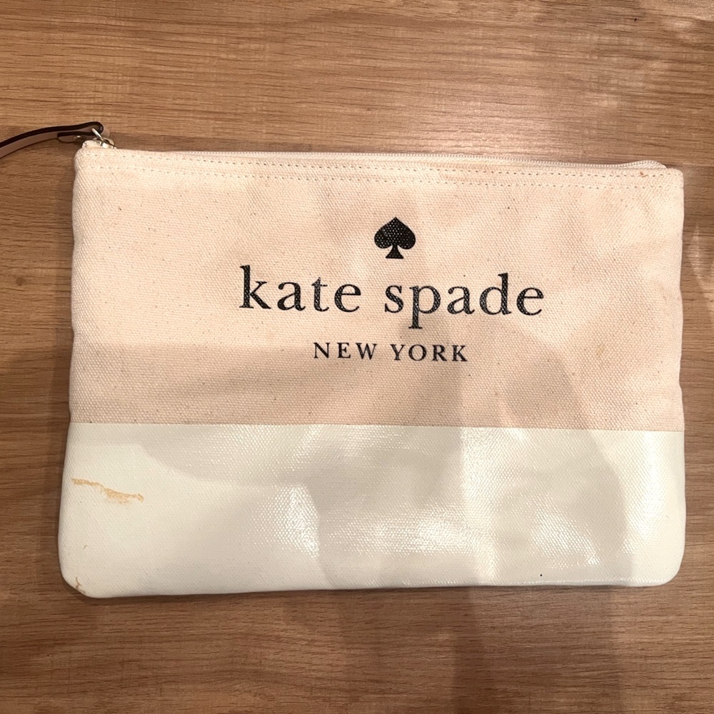 Kate Spade Pouch